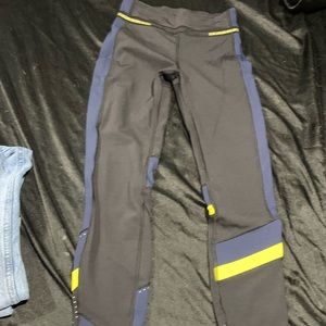 Lululemon leggings size 4